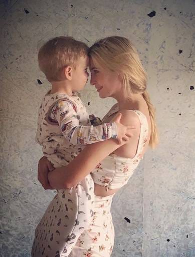 US पहुंच इवांका ने शेयर की तस्वीर, लोगों ने पकड़ी 'गलती'