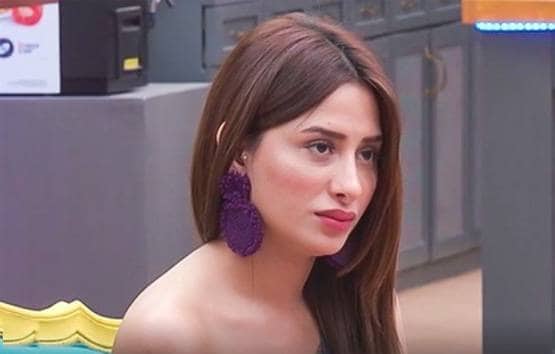 दादा साहेब फाल्के विवाद पर माहिरा की बढ़ी मुसीबत, मांफी मांगने की उठी मांग