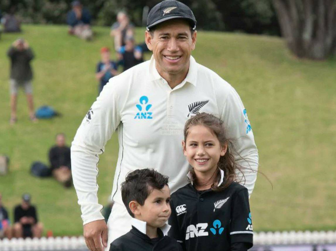 रॉस टेलर की अनोखी 'ट्रिपल सेंचुरी', ऐसा करने वाले दुनिया के पहले खिलाड़ी