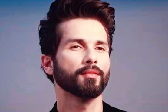 बचपन में शाहिद कपूर की इस आदत से शर्मिंदा थीं उनकी मां, एक्टर ने किया खुलासा