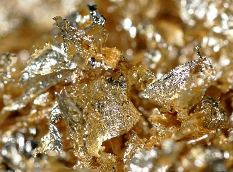 सोनभद्र में मौजूद है ट्रेन से भी लंबी 300 टन की सोने की चट्टान