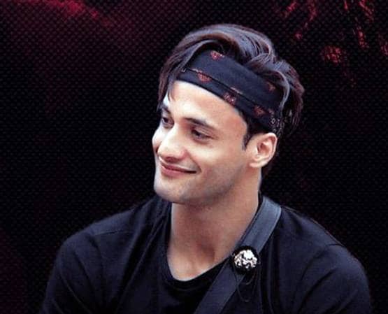 सिद्धार्थ से ज्यादा दमदार हैं आसिम, ये 10 वजहें जिता सकती हैं Bigg Boss 13