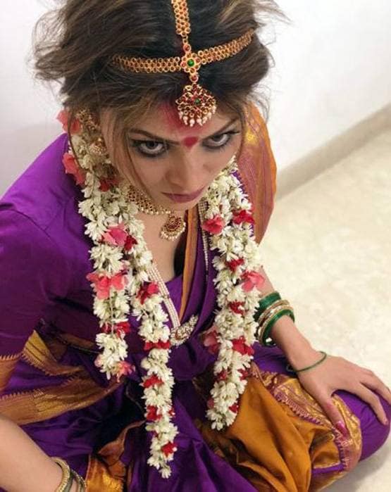 ग्लैमरस लुक छोड़ भूल भुलैया की मंजुलिका बनीं उर्वशी, तस्वीरें देख सभी हैरान