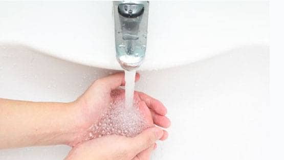 कोरोना वायरस की चपेट में आने पर शरीर में होने लगते हैं ये बदलाव