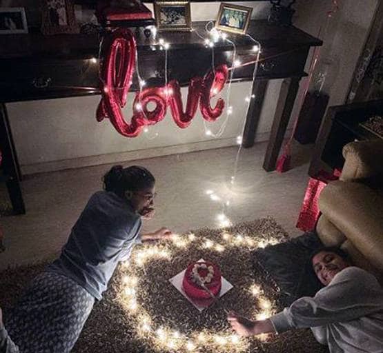 सुष्मिता सेन ने बॉयफ्रेंड और बेटियों संग मनाया वैलेंटाइन्स डे, Photos