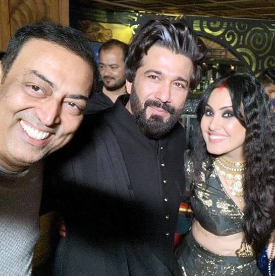 ग्रीन लहंगे संग सिंदूर-चूड़ा, रिसेप्शन में दिखा काम्या का स्टनिंग लुक