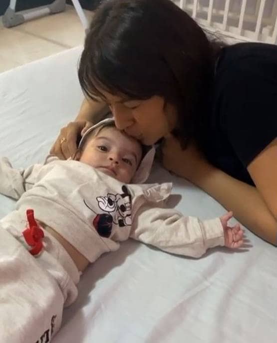 बिग बॉस के बाद जय-माही से मिली शहनाज, कपल की बेटी को किया पैंपर