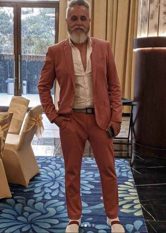 61 साल की उम्र में बने मॉडल, इस भारतीय की फिटनेस कर रही हैरान