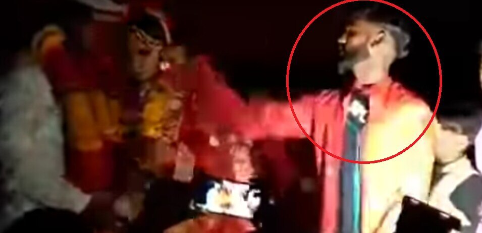 शादी में पहुंचा प्रेमी, जयमाला होते ही प्रेमिका को जड़ा थप्पड़, वीडियो वायरल
