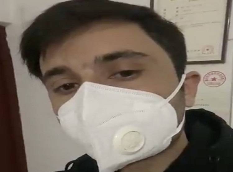 बांग्लादेश निकाल सकता है तो PAK क्यों नहीं, इमरान को क्यों पड़ी कोर्ट से फटकार