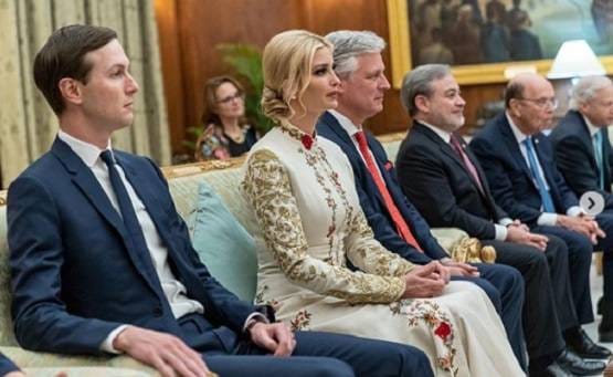 US पहुंच इवांका ने शेयर की तस्वीर, लोगों ने पकड़ी 'गलती'