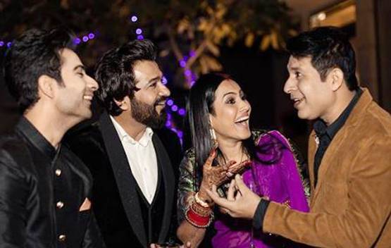 शादी के बाद काम्या ने रखी कॉकटेल पार्टी, पति संग दिखी रोमांटिक केमिस्ट्री