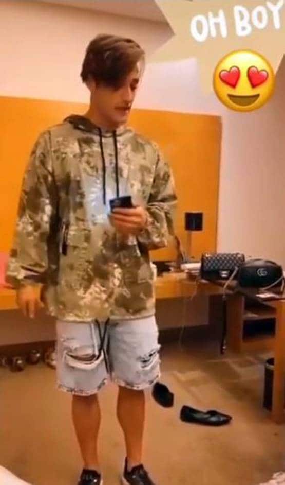 बिग बॉस के बाद भी प्यार बरकरार, रोामंटिक पोज में साथ दिखे आसिम-हिमांशी