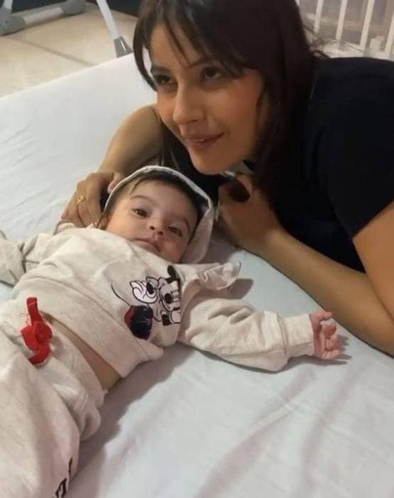 बिग बॉस के बाद जय-माही से मिली शहनाज, कपल की बेटी को किया पैंपर