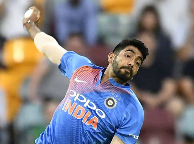 नंबर-1 गेंदबाज को नहीं मिल रहे विकेट, फॉर्म पर उठे सवाल