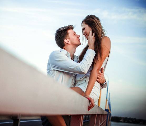 Valentine's Day: पुरुषों से आखिर क्या चाहती हैं महिलाएं?