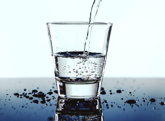 तेजी से वजन घटाने में मदद करेंगी ये 6 बेडटाइम ड्रिंक्स