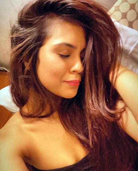 शाहरुख खान की ऑनस्क्रीन बेटी का बोल्ड अंदाज, फोटोज वायरल