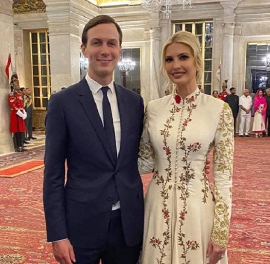 इवांका ने पहना सोने के तारों से जड़ा अनारकली सूट, PHOTOS