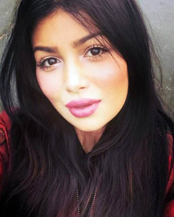 प्लास्टिक सर्जरी ने बिगाड़ा सलमान खान की इस एक्ट्रेस का चेहरा, फैन्स हुए हैरान