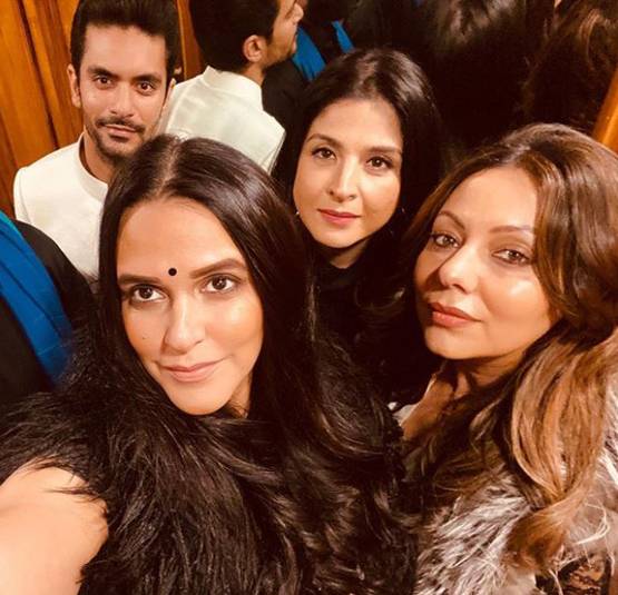 संजय कपूर की वाइफ संग जैसलमेर पहुंचीं गौरी खान, शेयर की स्पेशल तस्वीरें