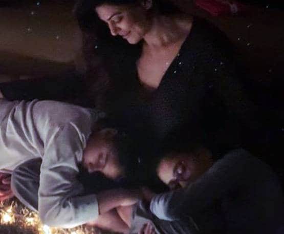 सुष्मिता सेन ने बॉयफ्रेंड और बेटियों संग मनाया वैलेंटाइन्स डे, Photos