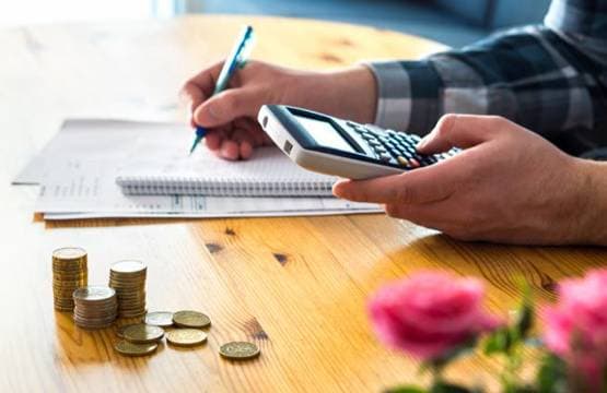 यहां से आता है सरकार के पास पैसा, जानें- कैसे भरी जाती है सरकारी तिजोरी