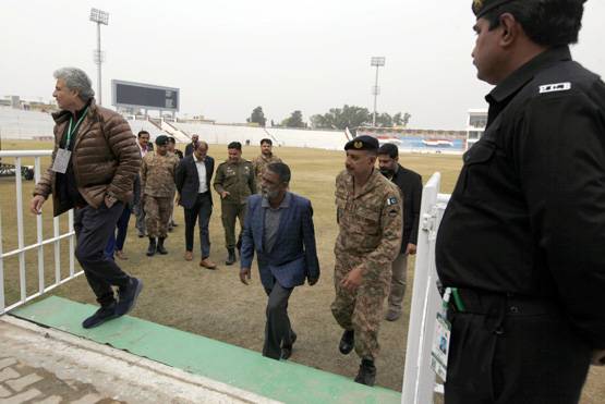 12 साल बाद PAK में बांग्लादेश क्रिकेट टीम, सुरक्षा में उतरी भारी फौज