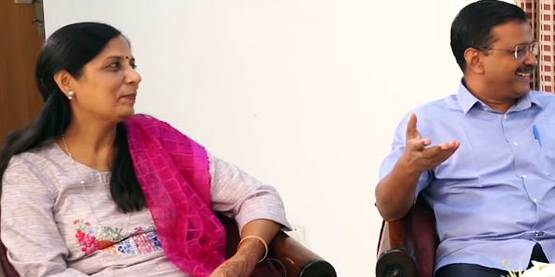 रात के 8 बजे केजरीवाल ने खटखटाया था दरवाजा, बाहर आईं सुनीता, फिर...