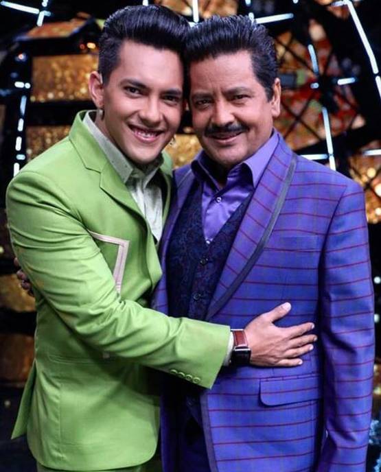 नेहा-आदित्य की शादी के 4 दिन पहले उदित नारायण ने दी शॉकिंग खबर