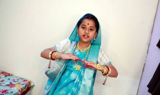 मिलिए 8 साल की बैरिस्टर बाबू से, जिसके तर्क तोड़ने आ रहे हैं हर बुरी प्रथा