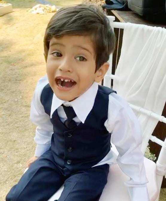 बाराती बनीं श्वेता तिवारी, एक्ट्रेस ने भाई की शादी में यूं किया एंजॉय