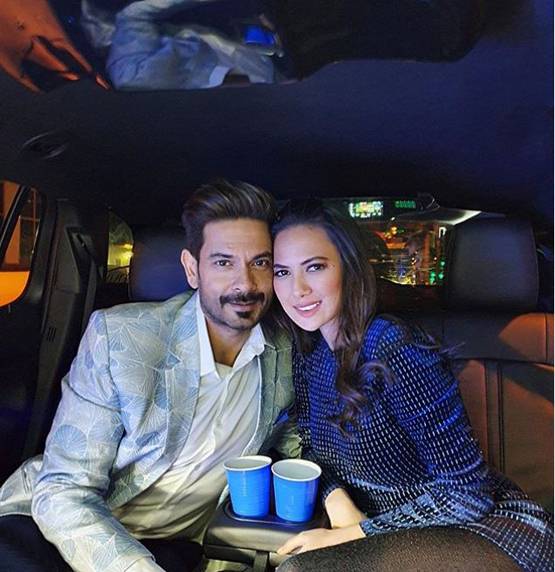 कपिल शर्मा शो से गायब 'चिंगारी', पति के साथ बिता रहीं क्वालिटी टाइम