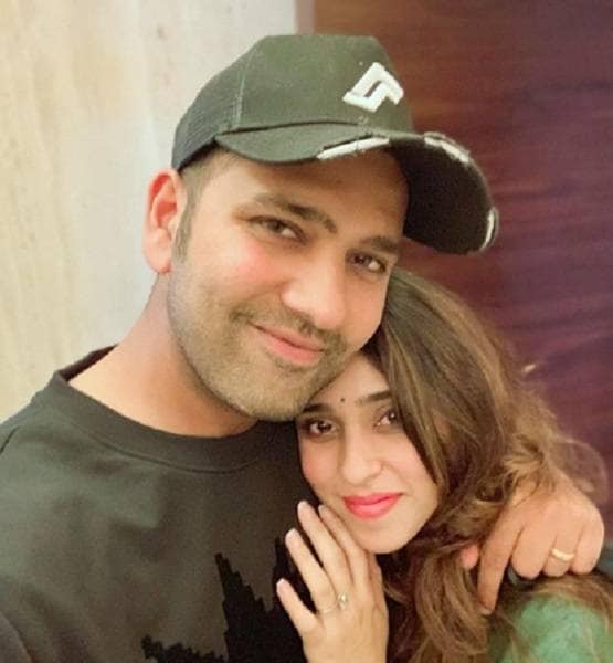 हिटमैन ने जहां सीखी बल्लेबाजी, वहीं घुटने पर बैठ रितिका को किया था प्रपोज