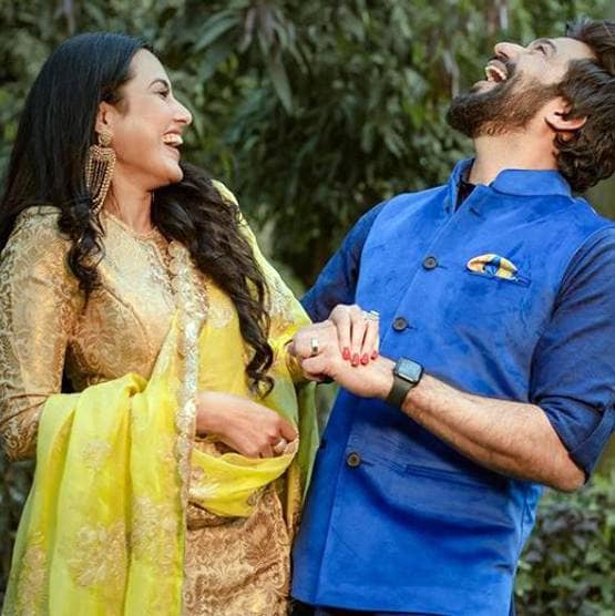 काम्या पंजाबी ने बॉयफ्रेंड संग की सगाई, शुरू हुईं रस्में, PHOTOS