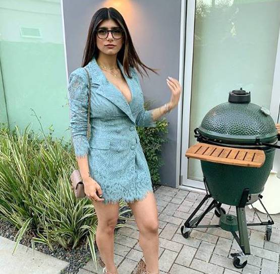 पोर्न इंडस्ट्री में क्या होती है जबरदस्ती? मिया खलीफा ने खोला राज