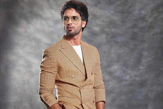 बचपन में शाहिद कपूर की इस आदत से शर्मिंदा थीं उनकी मां, एक्टर ने किया खुलासा