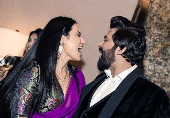 शादी के बाद काम्या ने रखी कॉकटेल पार्टी, पति संग दिखी रोमांटिक केमिस्ट्री