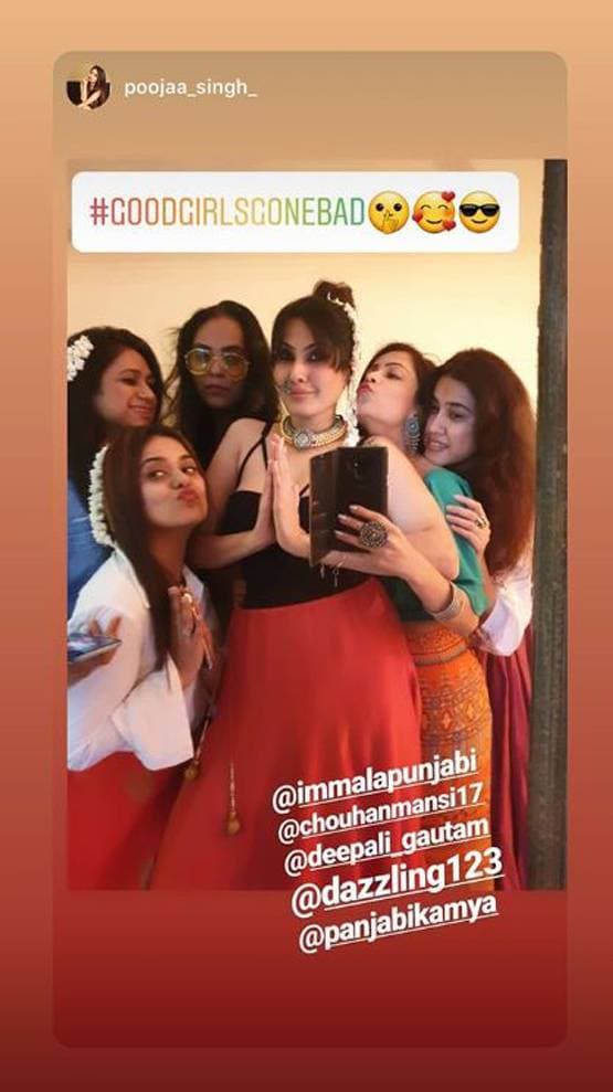 शादी से पहले काम्या ने एन्जॉय की बैचलर पार्टी, गर्ल गैंग साथ यूं दिए पोज