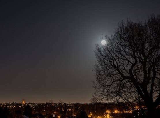 कल रात दिखा दशक का पहला सुपरमून, जानें कब देख पाएंगे आप?