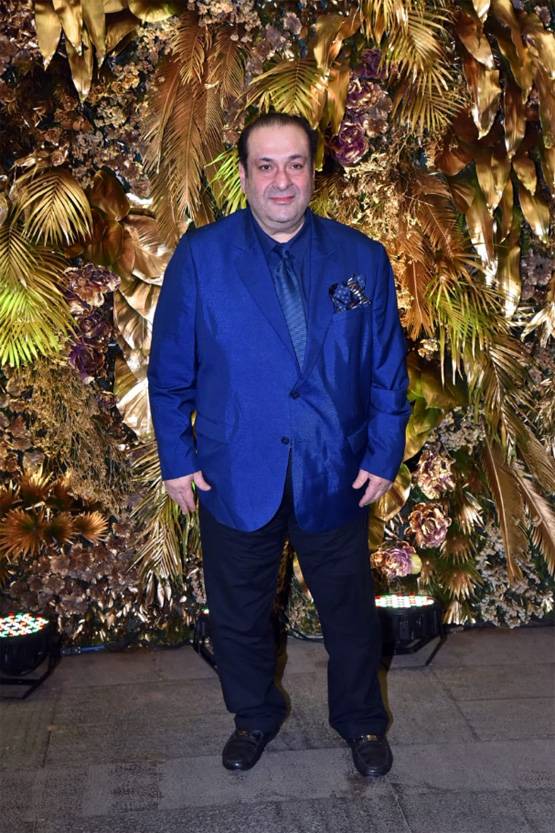 करीना के भाई अरमान के वेडिंग रिसेप्शन में पहुंचा बॉलीवुड, देखें तस्वीरें