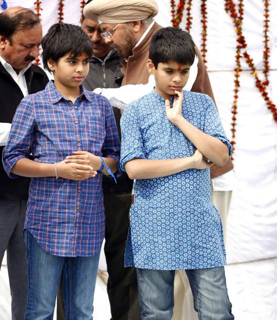 ये हैं प्रियंका गांधी के बेटे, मामा राहुल की तरह रखते हैं इन चीजों का शौक