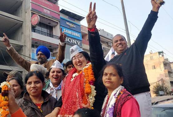 ऑक्सफोर्ड रिटर्न आतिशी ने कैसे बदली दिल्ली के सरकारी स्कूलों की तस्वीर