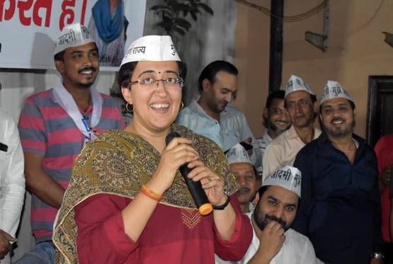 ऑक्सफोर्ड रिटर्न आतिशी ने कैसे बदली दिल्ली के सरकारी स्कूलों की तस्वीर