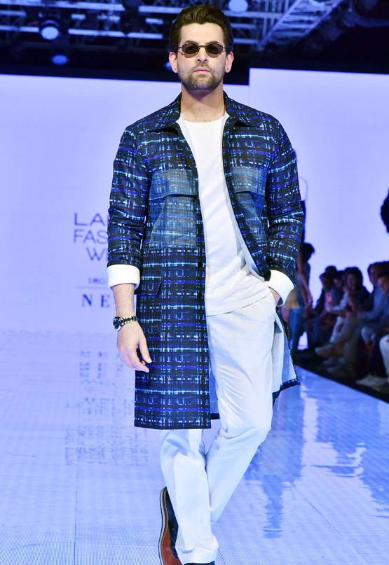 LFW 2020: इलियाना से लेकर अथ‍िया तक, रैंप पर छाया स्टार्स का जादू