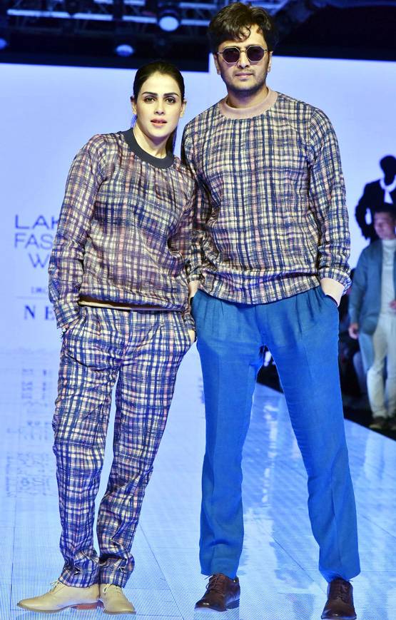 LFW 2020: इलियाना से लेकर अथ‍िया तक, रैंप पर छाया स्टार्स का जादू