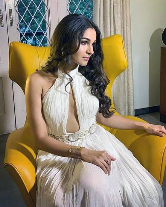 एक्ट्रेस ने कहा- बेडरूम सीन्स करके थक चुकी, अच्छा रोल दो फीस कम कर लूंगी