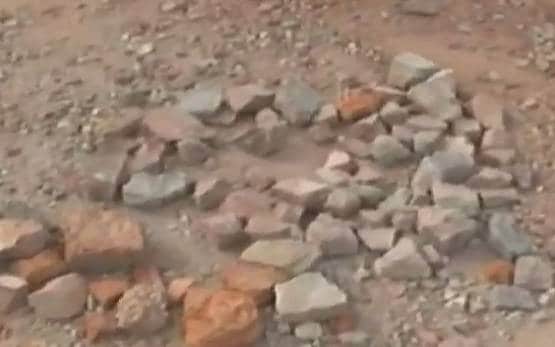 AAP पार्षद ताहिर हुसैन के घर की छत पर पत्थर-गुलेल-पेट्रोल बम, देखें Photos