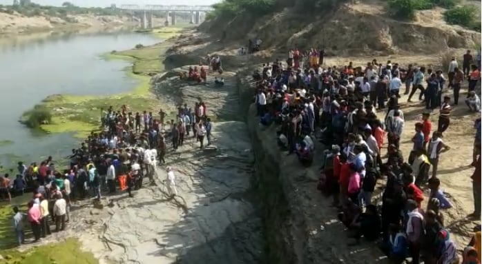 बूंदी हादसा: नदी से निकली एक के बाद एक लाशें, मंजर देख सिहर उठे लोग