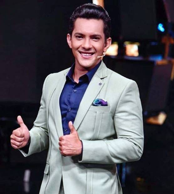 नेहा कक्कड़ की तरह कंट्रोवर्सी किंग रहे हैं आदित्य नारायण, ये हैं वजह